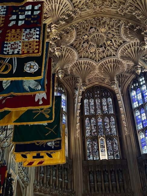 Westminster Abbey Tour with Changing of the Guard and Royal Palaces - Exploring London’s Royal Landmarks on a 3.5-Hour Tour
