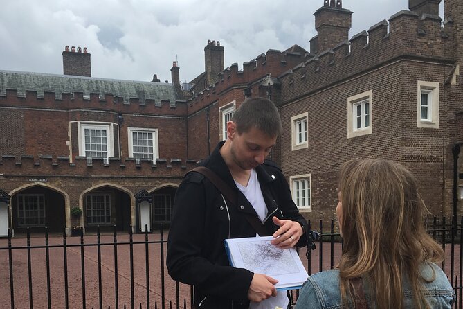 Westminster and Buckingham Private Walking Tour - Personalized Group Experience