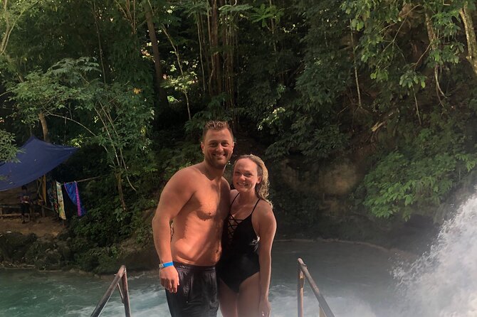 Wet and Wild - Blue Hole and Dunns River - Insider Tips for the Destinations