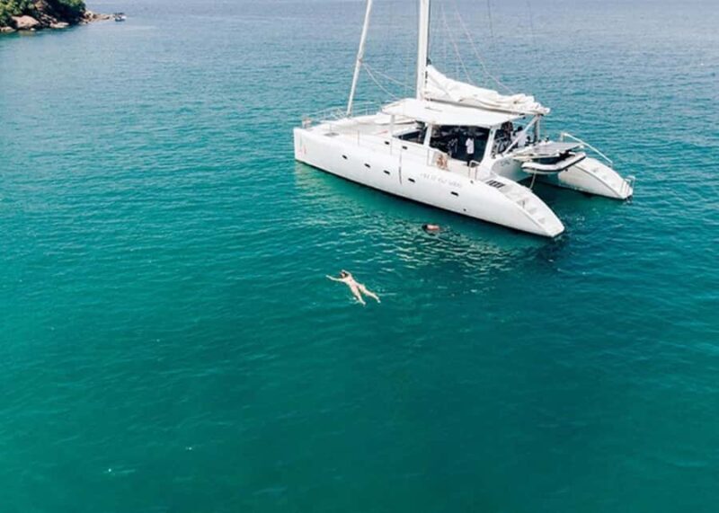 Whale Watching in a Yacht in Mirissa - An In-depth Look at Whale Watching Aboard a Yacht in Mirissa