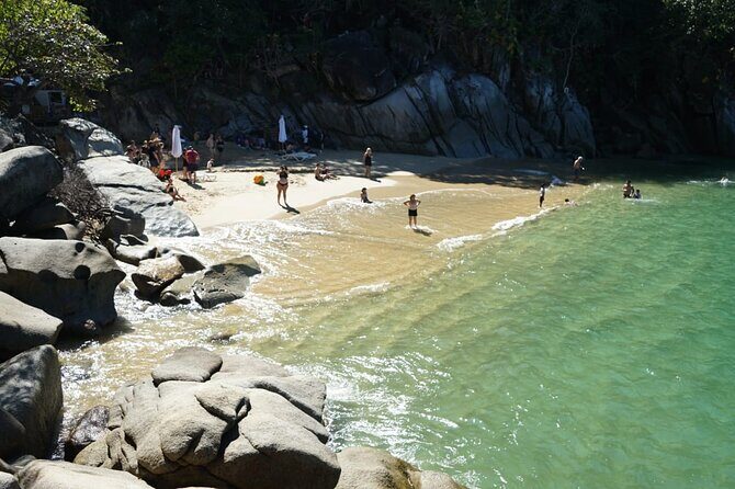 Whale watching with Snorkeling and beach Colomitos - What’s this tour all about?