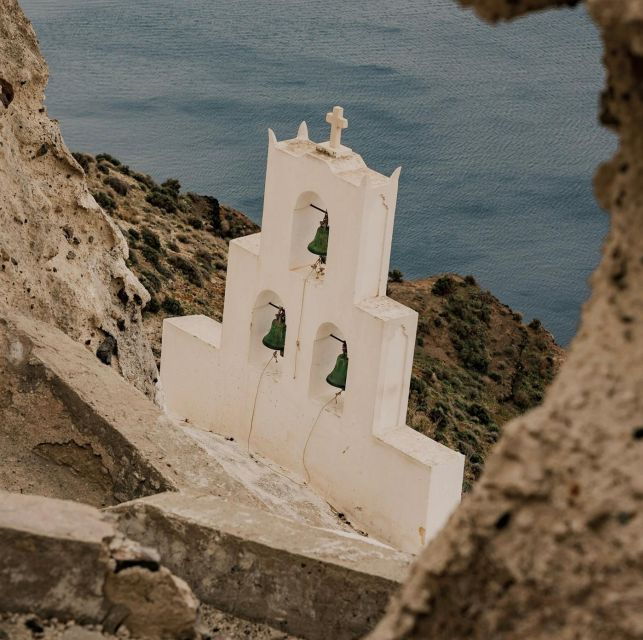 What Lies Hidden in Santorinis Soul? 4h - Private Discovery - Good To Know