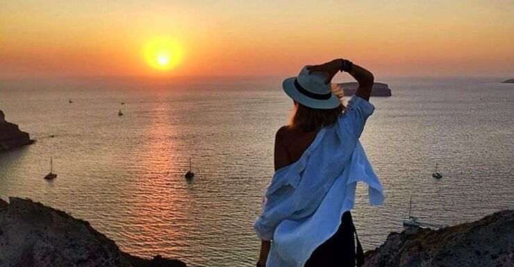 What Lies Hidden in Santorinis Soul? 6h - Private Discovery - Explore Vlychada Beachs Mystical Allure