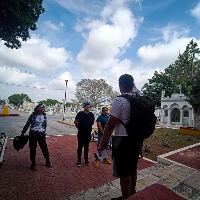 What's Day of the Dead? Merida: Cemetery Tour - FAQs