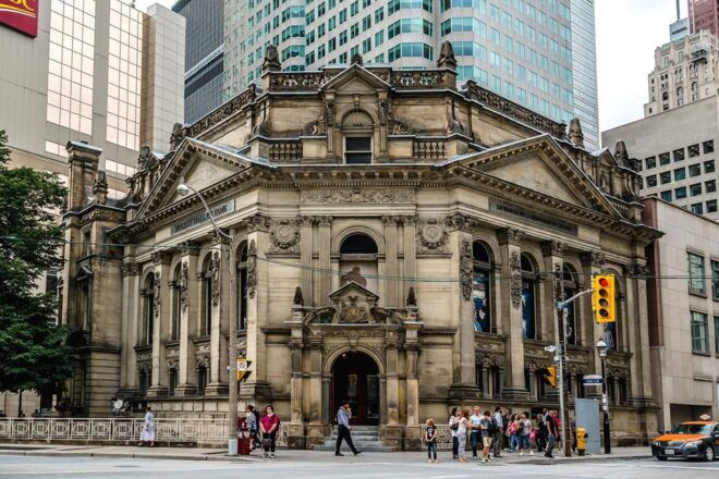 Where History Meets the Present: A Toronto Walking Tour - Architectural Marvels