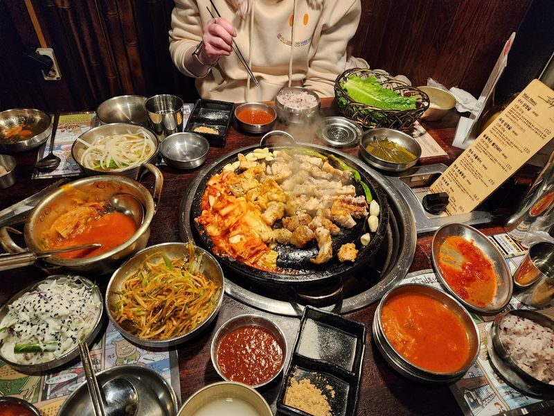 Where Locals Eat: Korean BBQ of the Month - The solo-diner advantage