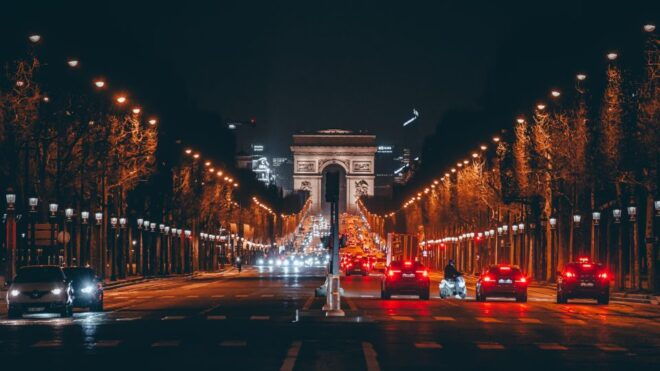 Whispers of Elegance: An Enchanting Parisian Evening - Tour Experience