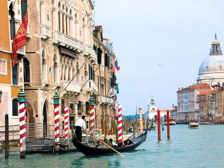 Whispers of Venice: Exclusive Gondola Tour - Tour Details