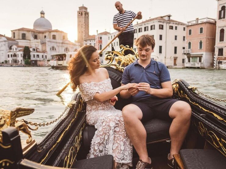 Whispers of Venice: Exclusive Gondola Tour - Booking Information
