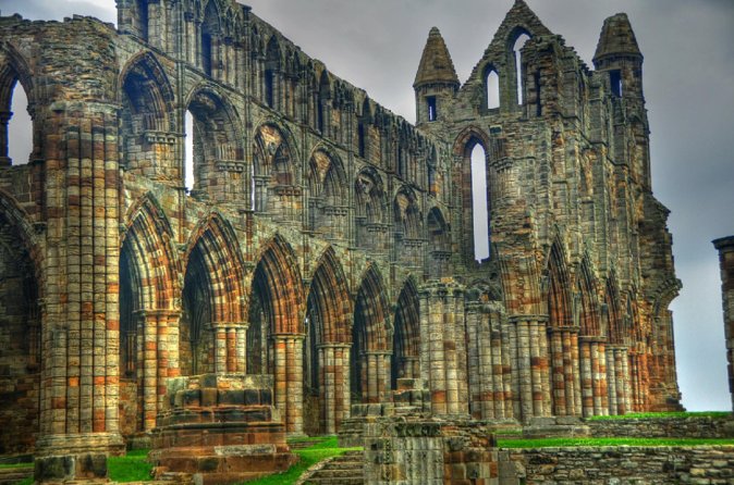 Whitby - Home of Captain Cook and Count Dracula - Whitbys Historical Significance