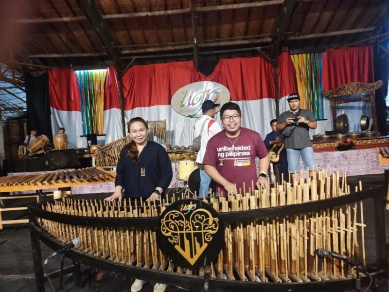 White Crater, Tea Field, Suspension Bridge & Hot Spring Tour - FAQs