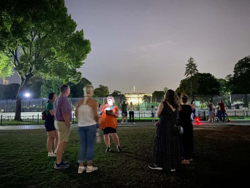 White House at Night: Scandals & Murder Adults Only Tour - The Guide and Atmosphere