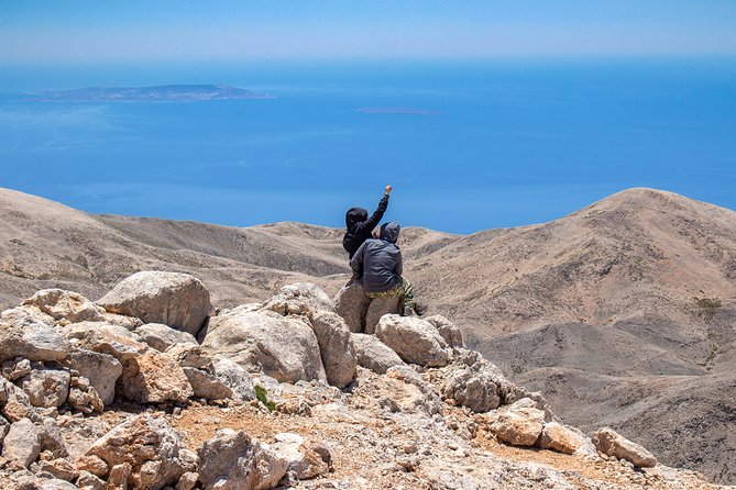 WHITE MOUNTAINS Range Highest Summit PACHNES 2453m - Pachnes: The Highest Summit