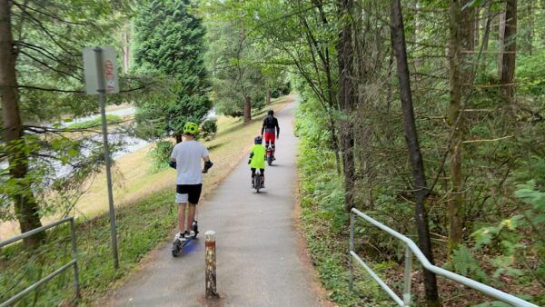 White Rock EUC & E-Scooters Loop Tour - Scenic Stops