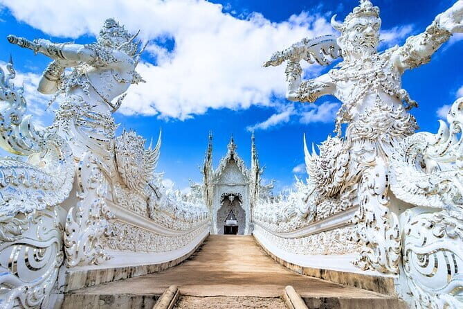 White Temple, Blue Temple, Black House 1-Day Trip from Chiang Mai - A Deep Dive into the Itinerary