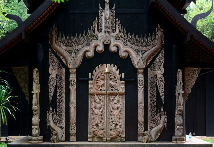 White Temple , Blue Temple , Black Museum & Golden Triangle - Overview of Chiang Rai Day Tour