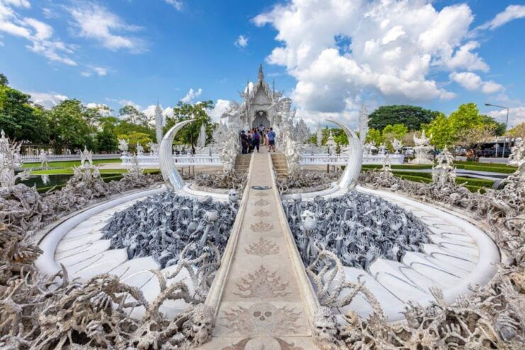 White Temple , Blue Temple , Black Museum & Golden Triangle - The Majestic White Temple