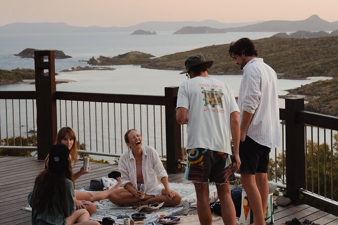 Whitsunday Islands Return Transfer From Shute Harbor  - Airlie Beach - Cancellation Policy