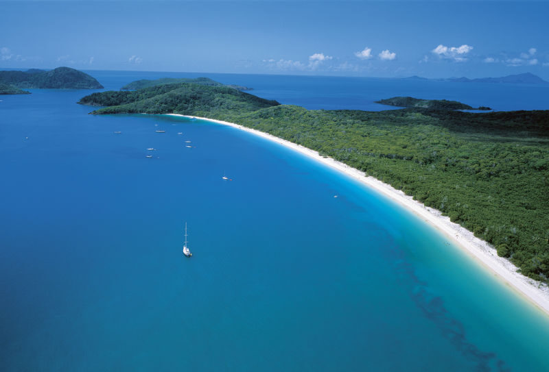 Whitsundays Cruise and Whitehaven Beach Half Day Tour - The ride through the Whitsunday Islands