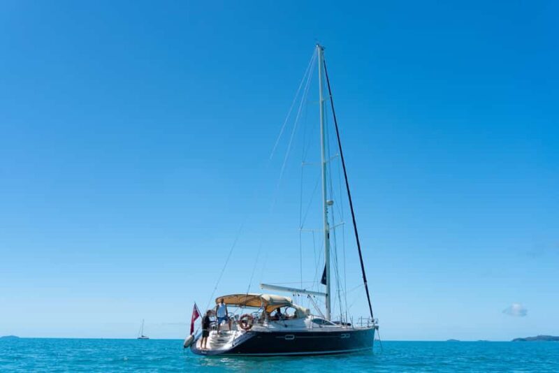 Whitsundays: Intimate Sailing Whitsundays - An Overview of the Experience