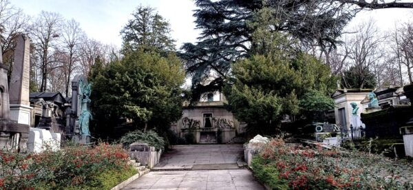 Who Killed Victor ? Escape Game at Père Lachaise Cemetery - Questions You May Have