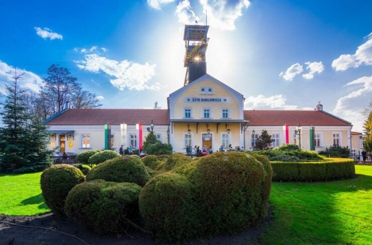 Wieliczka Salt Mine: Skip-the-Line Ticket and Guided Tour - Language Options