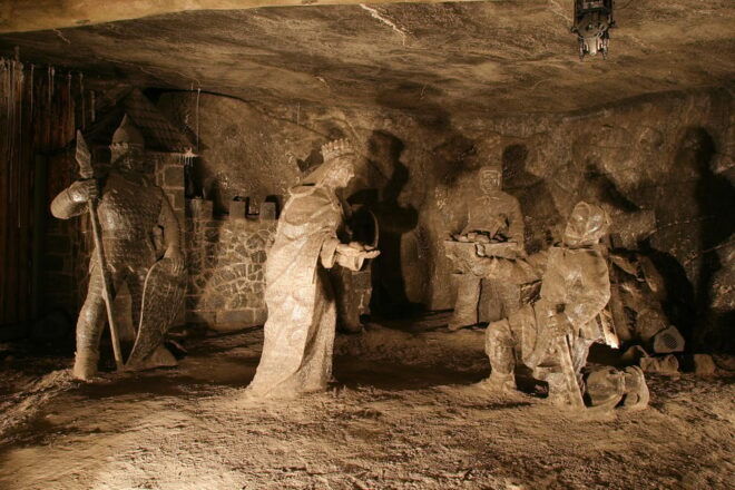Wieliczka Salt Mine: Skip-The-Line Ticket With Guide - Reasons to Visit the Mine