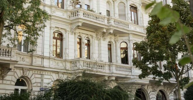 Wiesbaden: Multicultural Westend - Public Tour - Experience Highlights