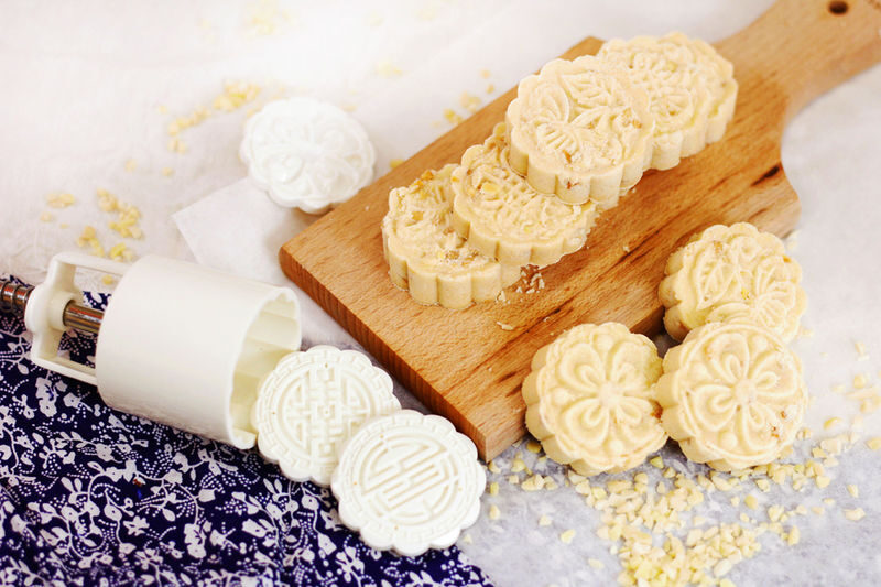 Wife cakes, egg tarts, mooncakes, etc. | Hong Kong Self-Service Baking Experience | Making Traditional Snacks - The value: an activity and a take-home result