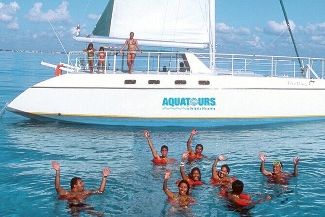 Wild adult catamaran party sailing to Isla Mujeres - Price and Value Analysis