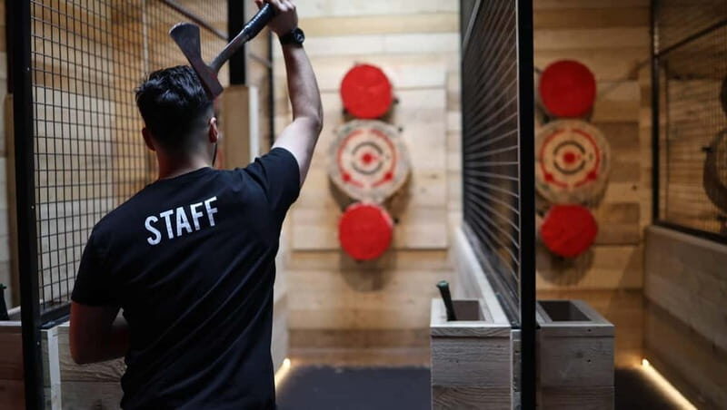 Wildness: Axe throwing in Paris 13 - Good To Know