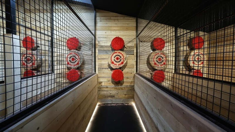 Wildness: Axe throwing in Paris 13 - An In-Depth Look at Axe Throwing in Paris 13