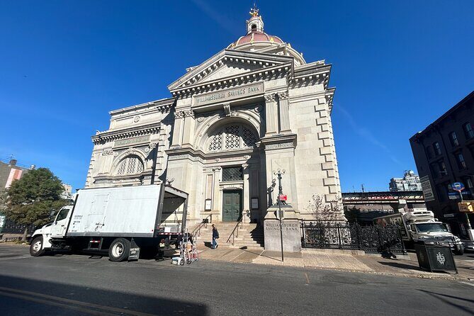 Williamsburg Walking Tour: History, Hipsters, Hasids & Hops - Good To Know