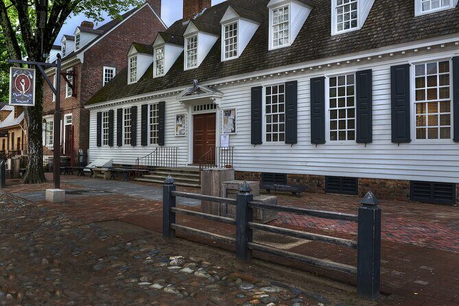 Williamsburg's Famous Ghosts Self Guided Audio Walking Tour - FAQ