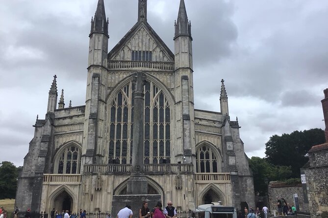 Winchester Day Tour by First Class Train - Tour Overview and Highlights