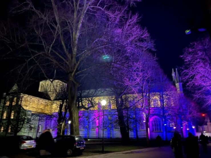 Winchester: Guided Christmas Walk With Mulled Wine - Experience Highlights
