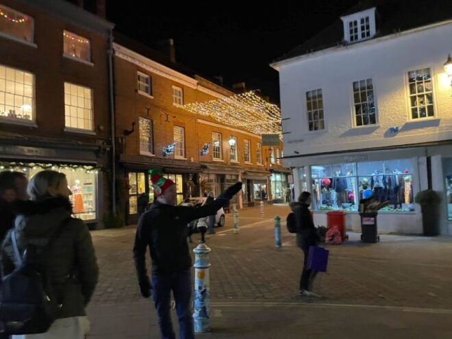 Winchester: Guided Christmas Walk With Mulled Wine - Selecting Participants and Date