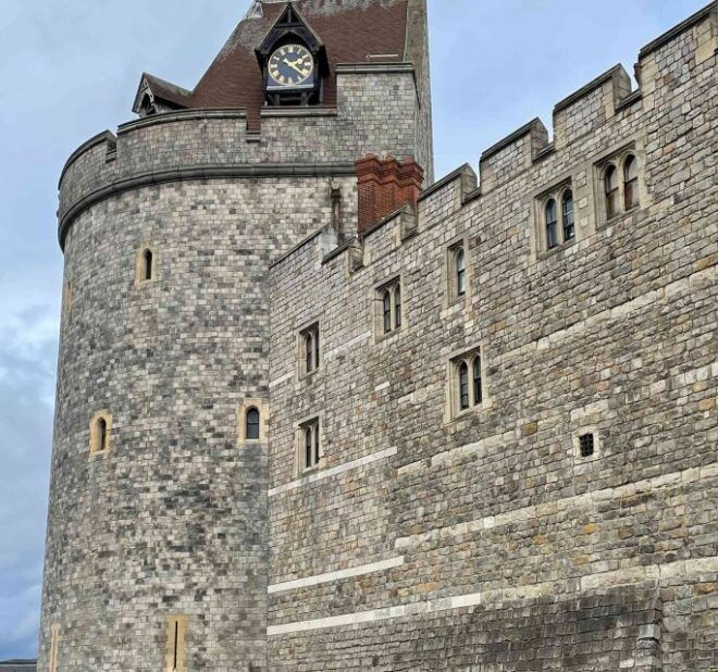 Windsor and Eton's Royal History: A Self-Guided Audio Tour - Full Description