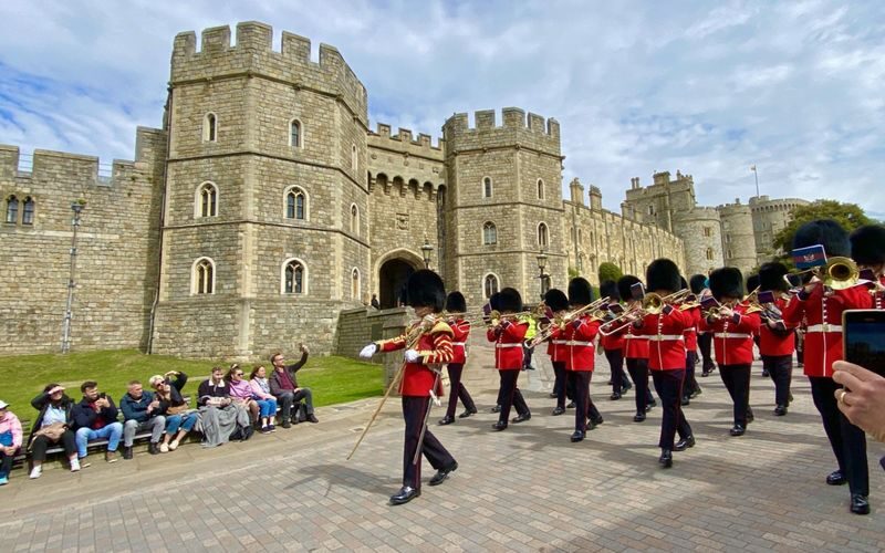 Windsor, Bath & Stonehenge Day Trip from London - Lacock and the pub stop: a possible extra, not a given