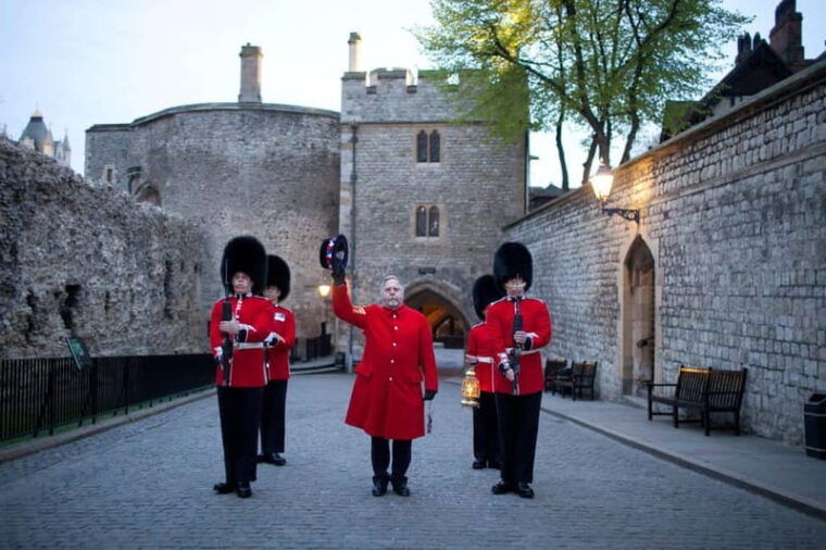 Windsor Castle and Tower of London Tour with Entry Tickets - The Sum Up
