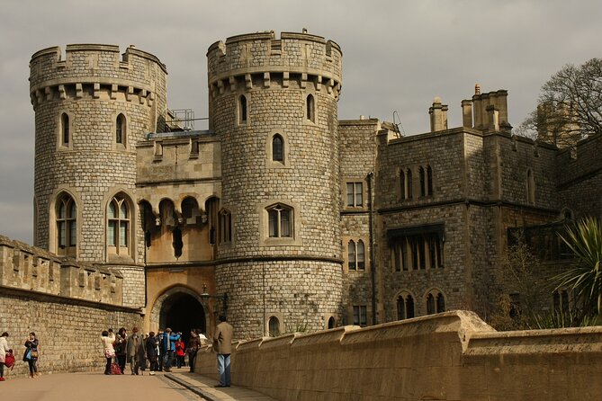 Windsor Castle Hampton Court Palace Private Tour With Admission - Assistance and Help Center