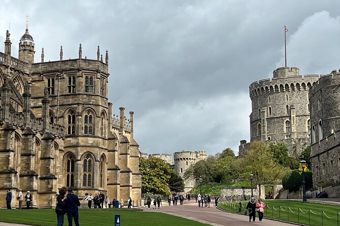 Windsor Castle Private Car Tour, Self Guided With Chauffeur - Tour Inclusions