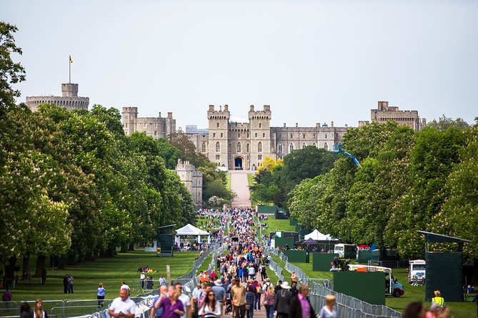 Windsor Castle Private Tour in Executive Vehicle With Admission - The Sum Up
