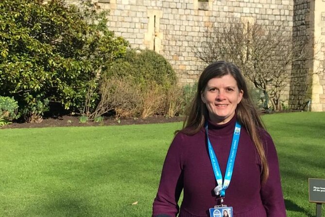 Windsor Castle Private Walking Tour With Accredited Expert Guide - Pricing and Booking