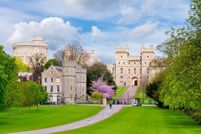 Windsor Castle, Stonehenge and Oxford Day Tour From London - Tour Highlights and Itinerary