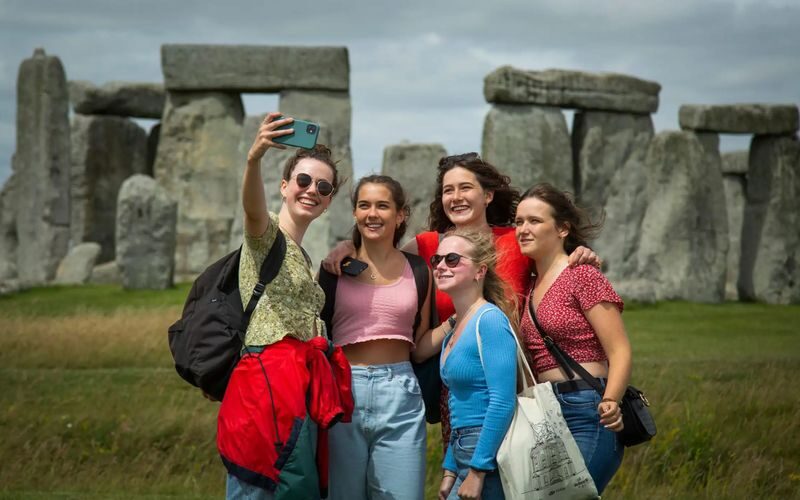 Windsor Castle, Stonehenge & Oxford Full-Day Tour from London - Stonehenge: the day’s most unusual setting
