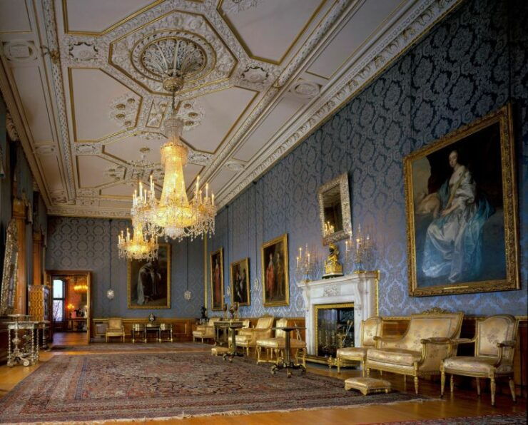 Windsor Castle Tour With Fish and Chips Lunch in London - Experience