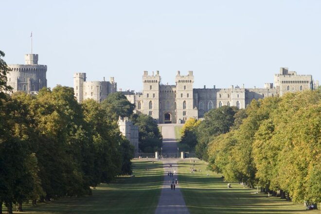 Windsor Castle Tour With Fish and Chips Lunch in London - Tour Highlights