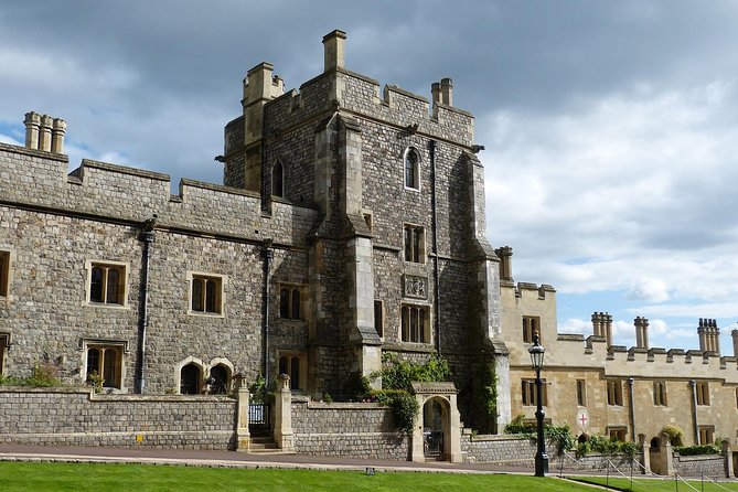 Windsor Castle Ultimate Private Tour. Windsor Specialist Guide Inc Entrance Fees - Pricing and Contact