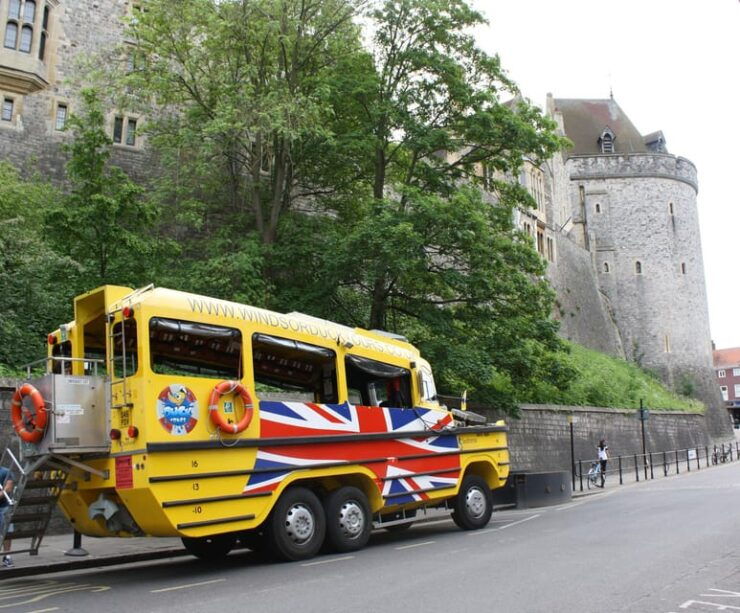 Windsor: Land and Water Amphibious Bus Sightseeing Tour - Land and Water Experience